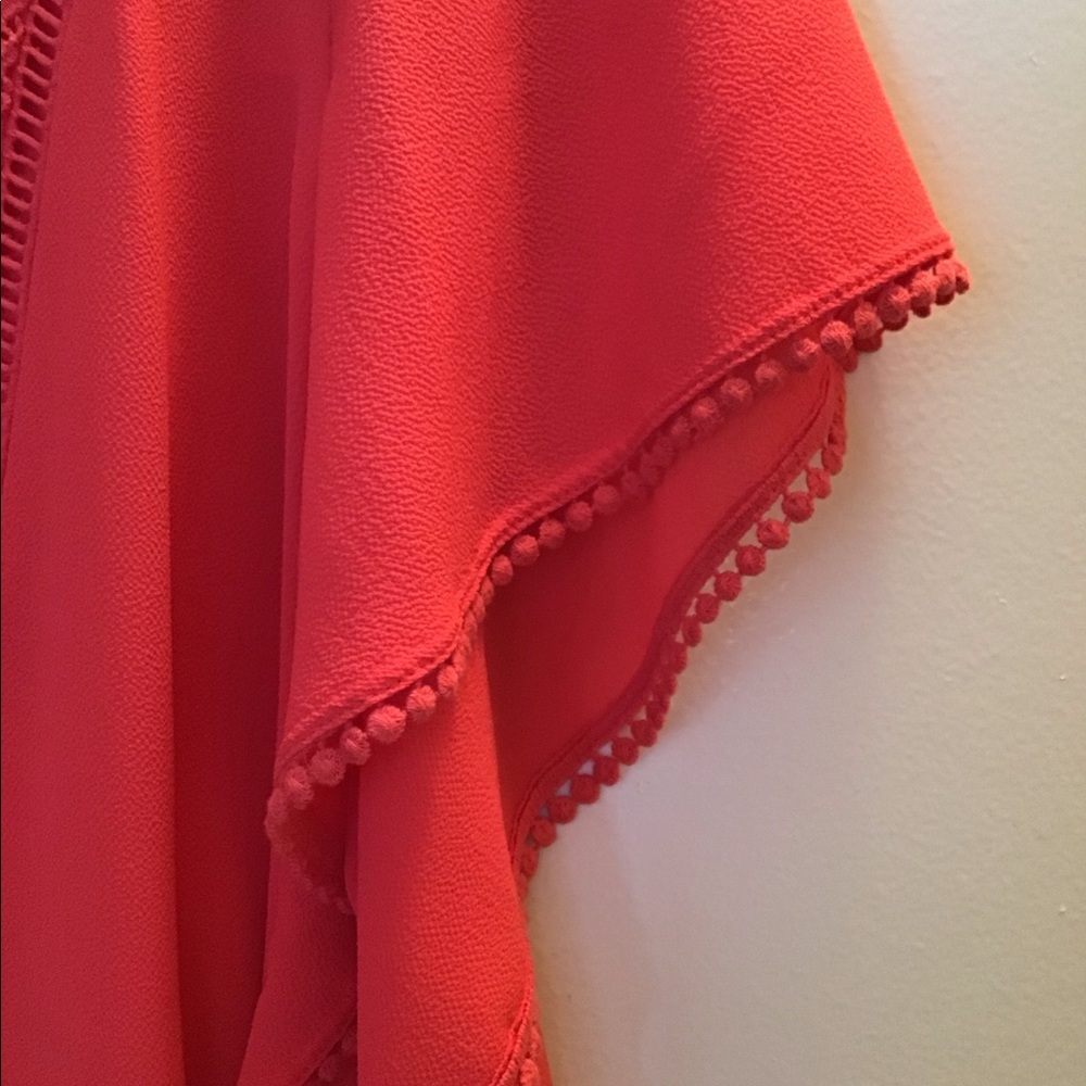 Red blouse - Picture 3 of 4